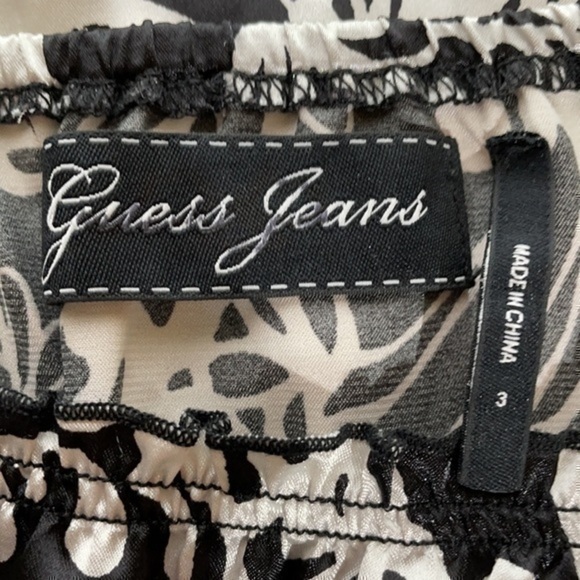 Guess Jeans | Juniors Black/White Print Dr… - Picture 4 of 7